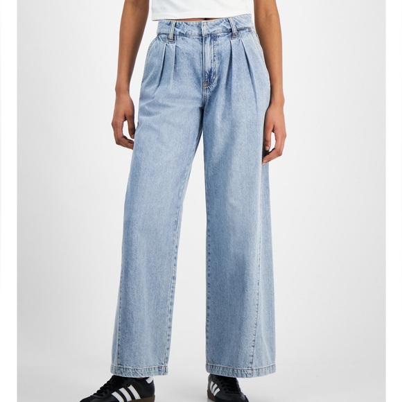 And Now This High-Rise Double Pleat Wide-Leg Jeans  Light Wash Wide Leg Denim - Picture 1 of 8